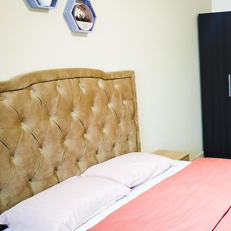 Nouveau Appartement Totalement Neuf - Tres Propre A Cote Du Centre Commercial Marjane 丹吉尔 外观 照片